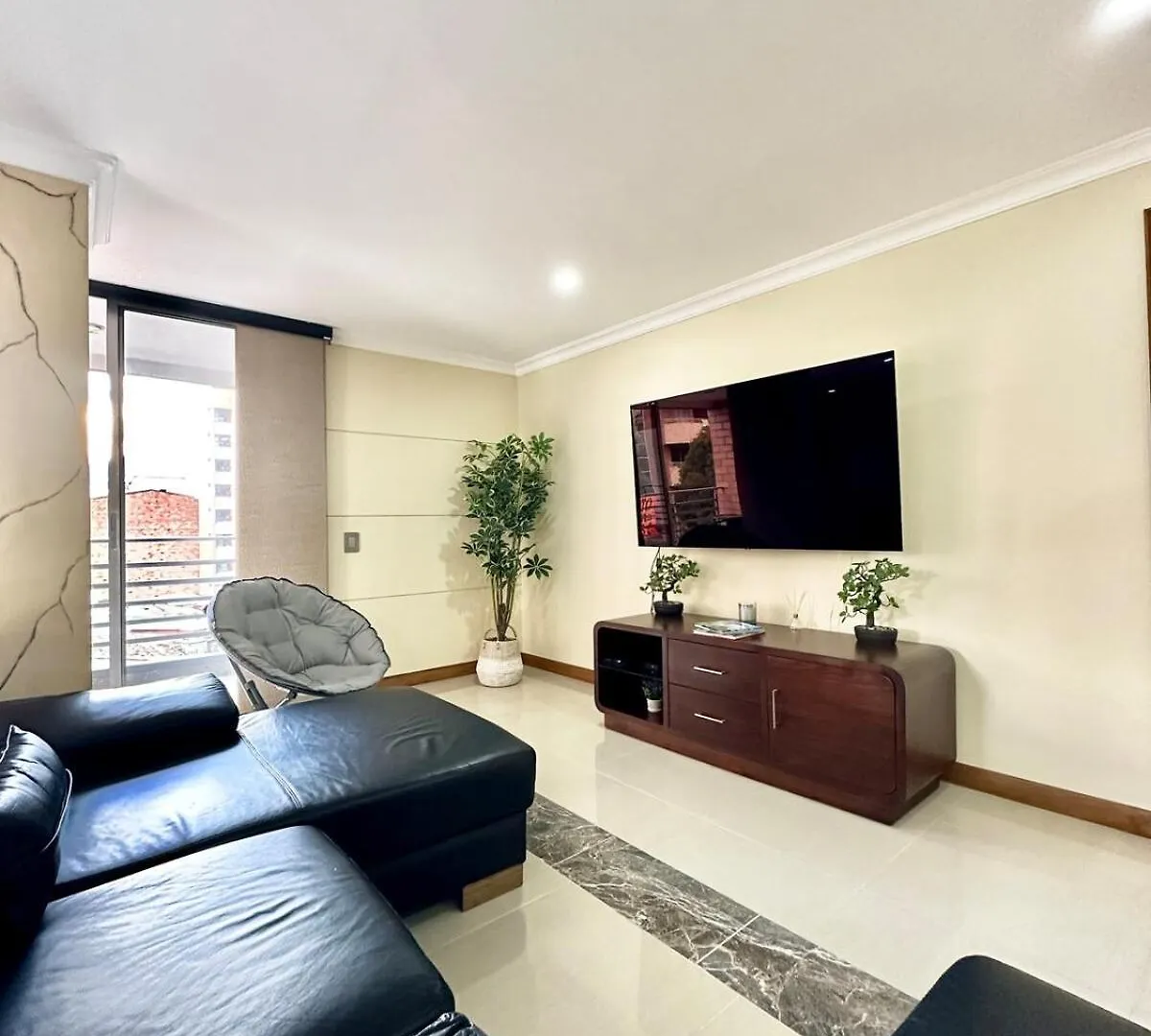 Beautiful Laureles Apartment location